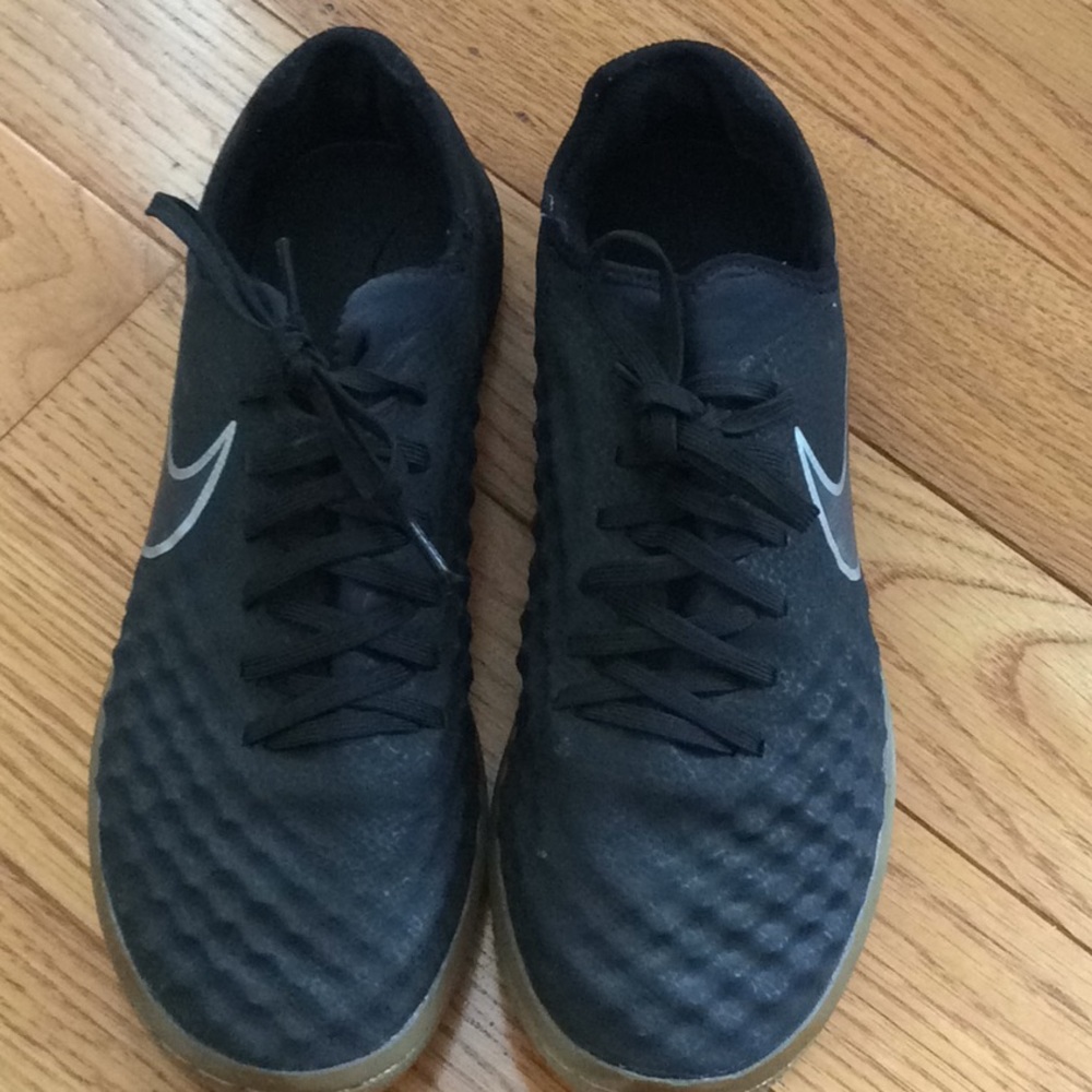 Mens Nike Macistax Indoor Soccer Shoes Size 8